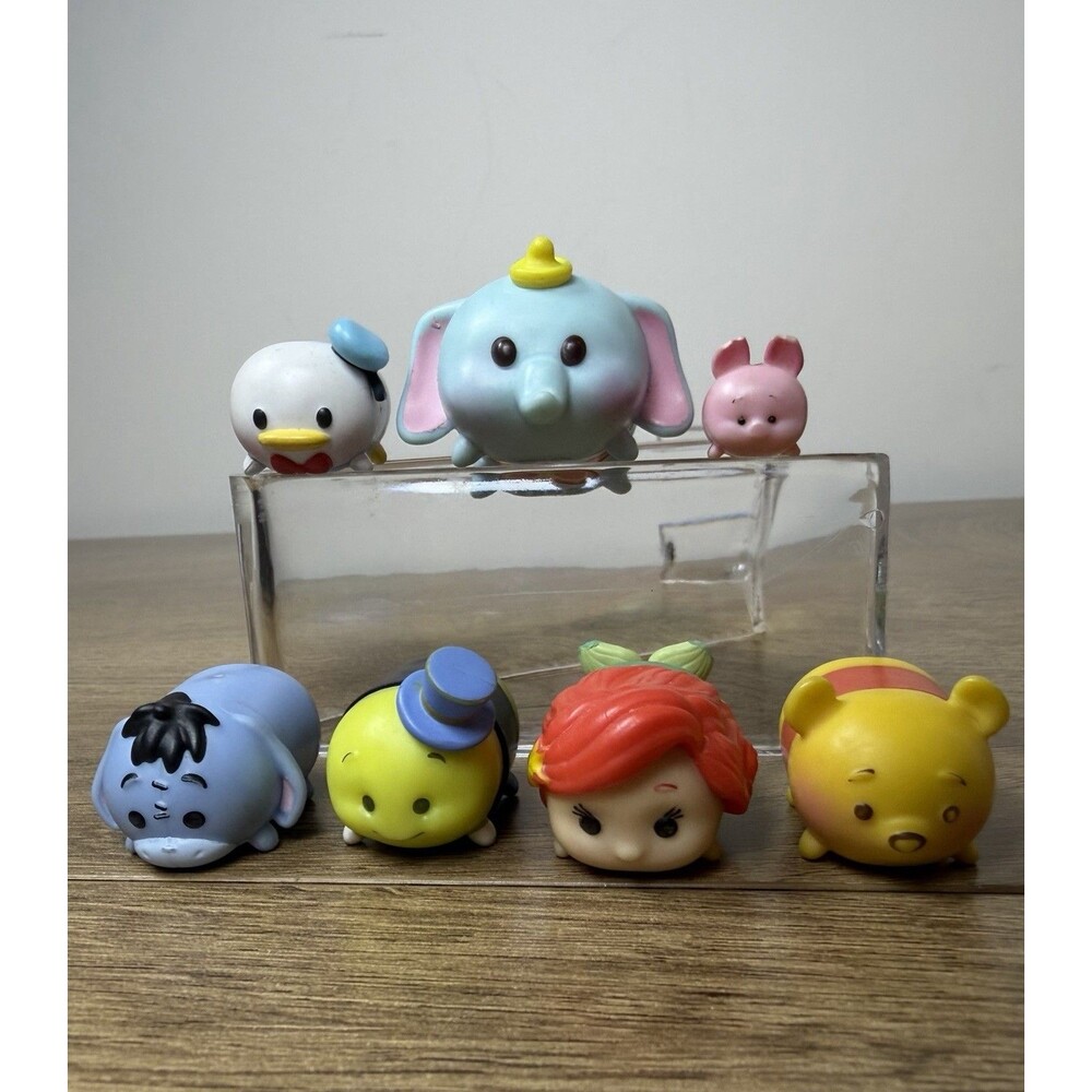 Disney TSUM TSUM 7 Pc Lot Vinyl Figures Large Medium Small